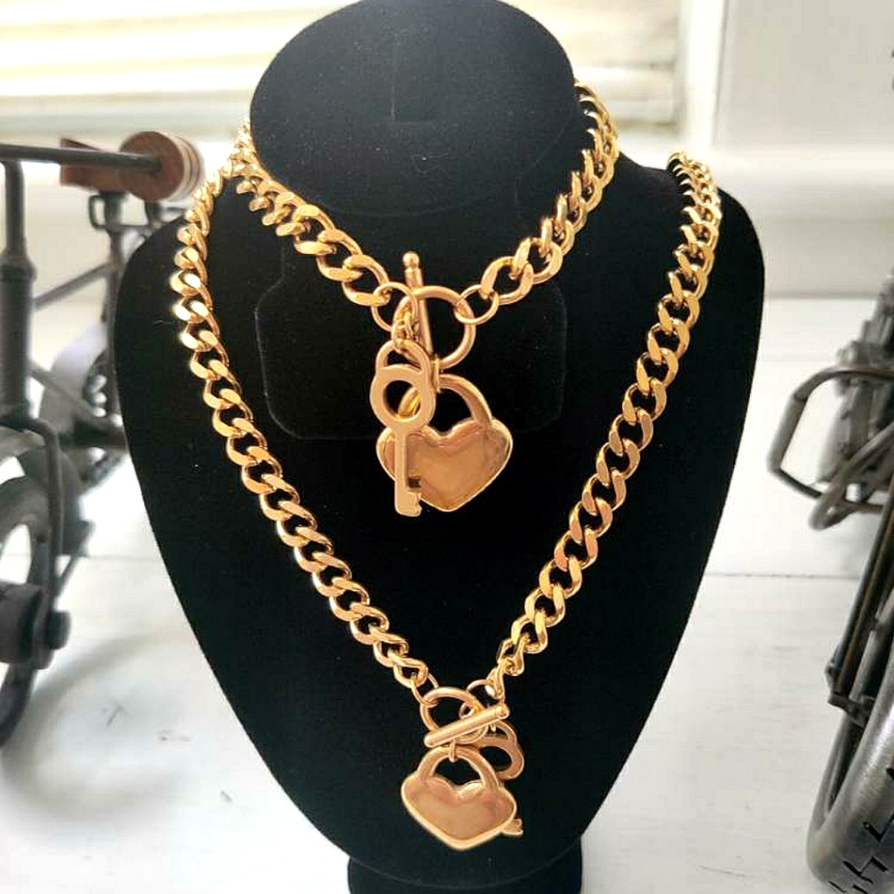 New Very nice chain set. - Picture 1 of 3